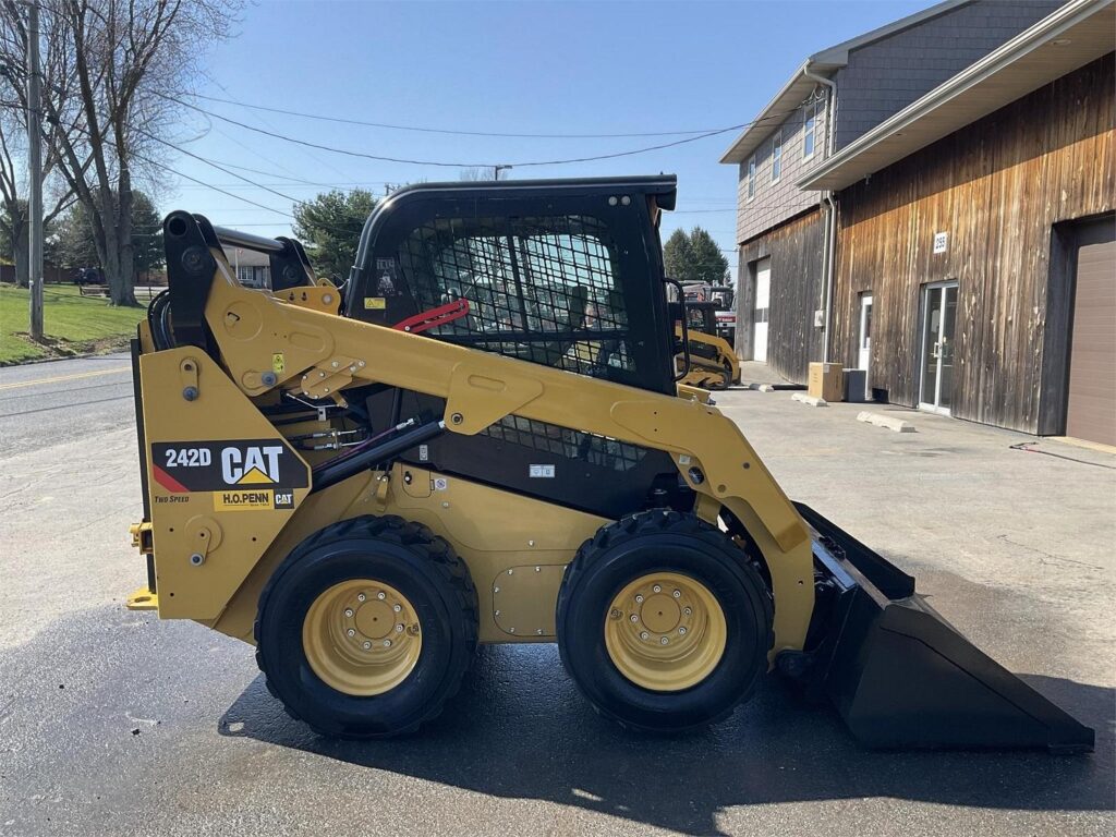 2019 CATERPILLAR 242D