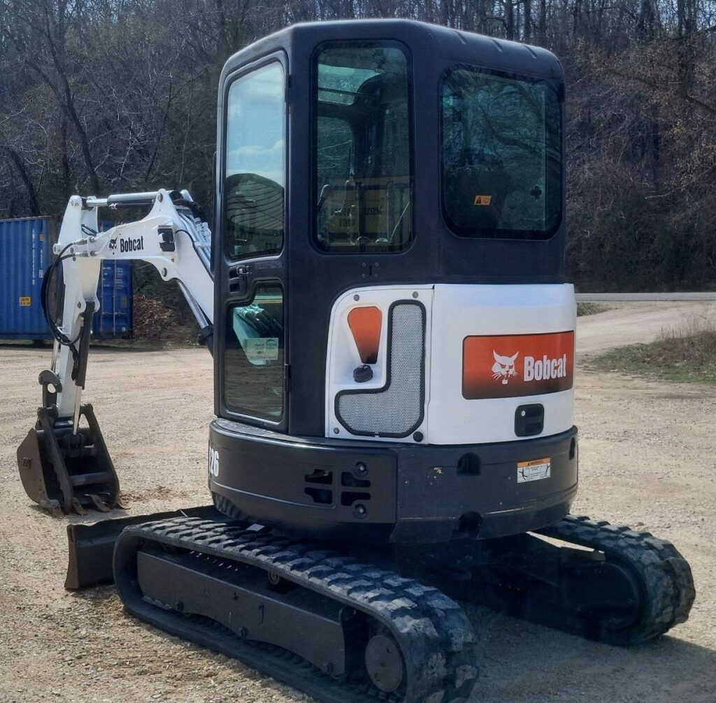 2016 Bobcat E26