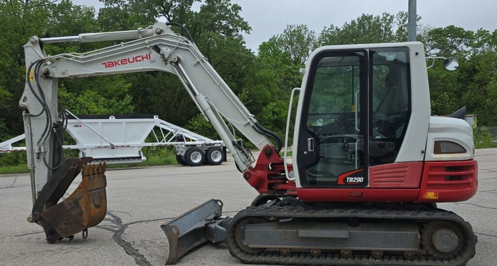 2014 Takeuchi TB290