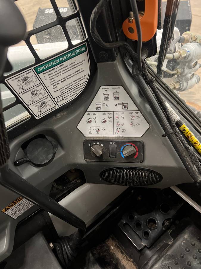 2014 Bobcat S450 Full Package