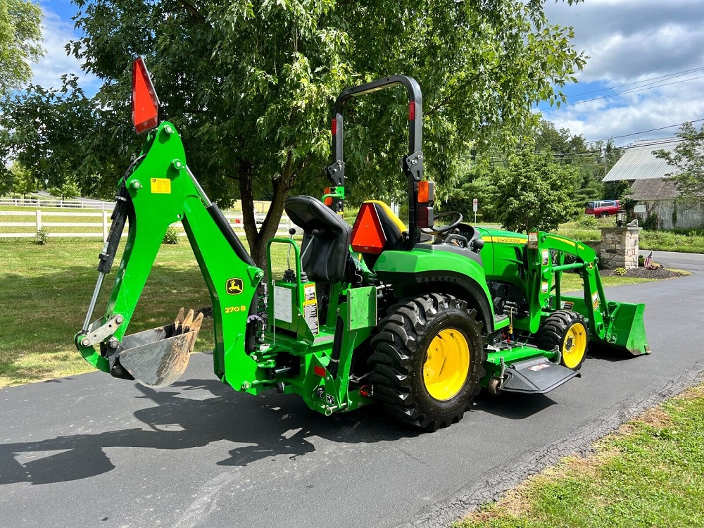 2018 John Deere 2032R