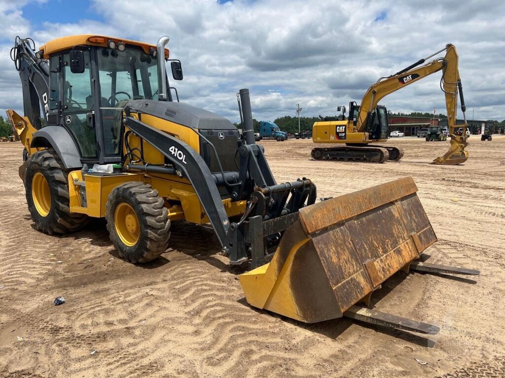 2019 DEERE 410L