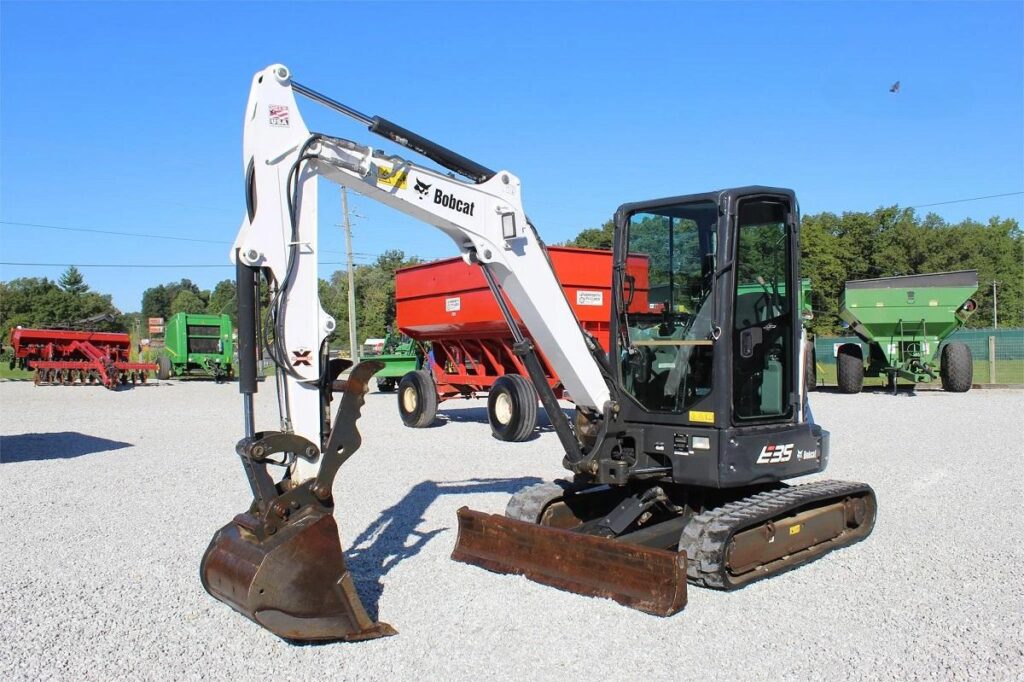 2019 BOBCAT E35