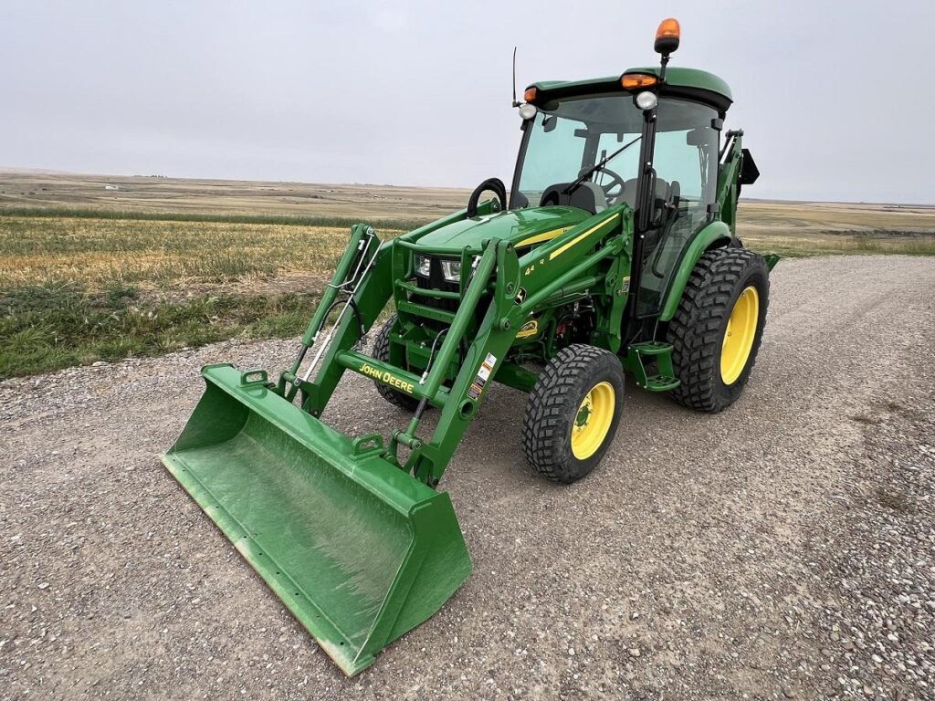 2022 JOHN DEERE 4052R COMPLETE PACKAGE