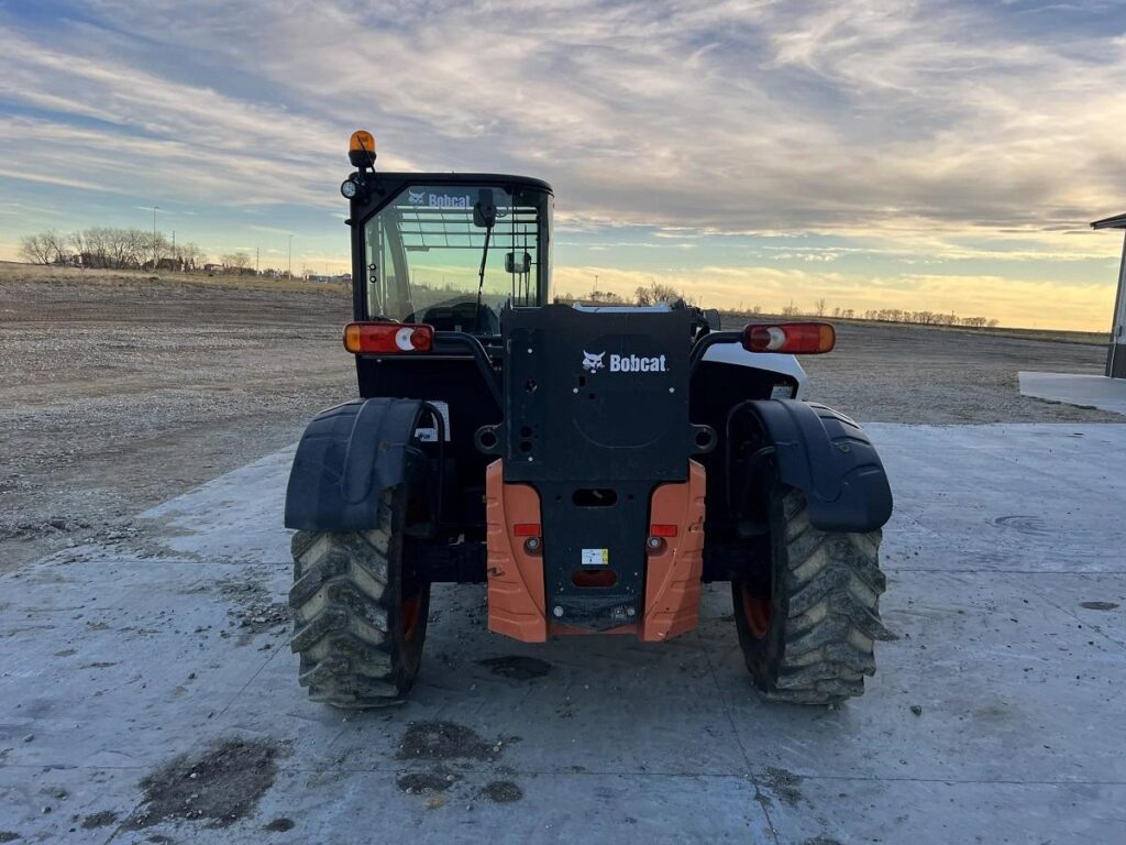 2019 BOBCAT V723