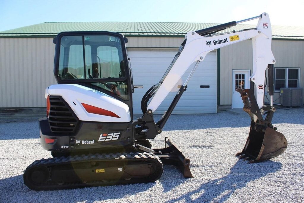 2019 BOBCAT E35